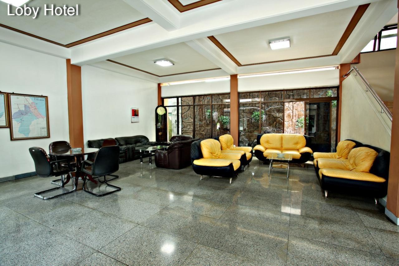 Langensari Hotel Cirebon Exterior photo